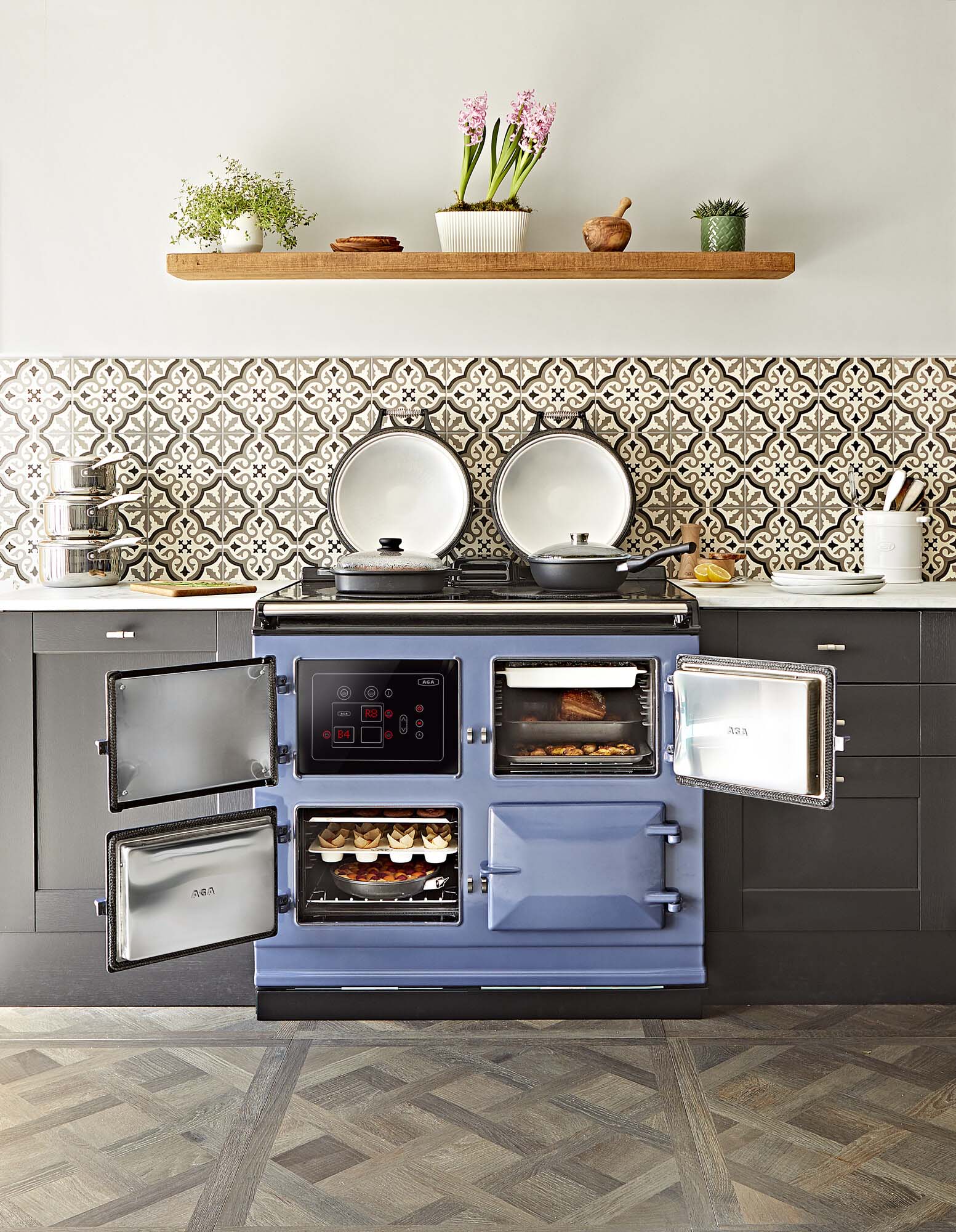 AGA eR7 cooker in Dartmouth Blue