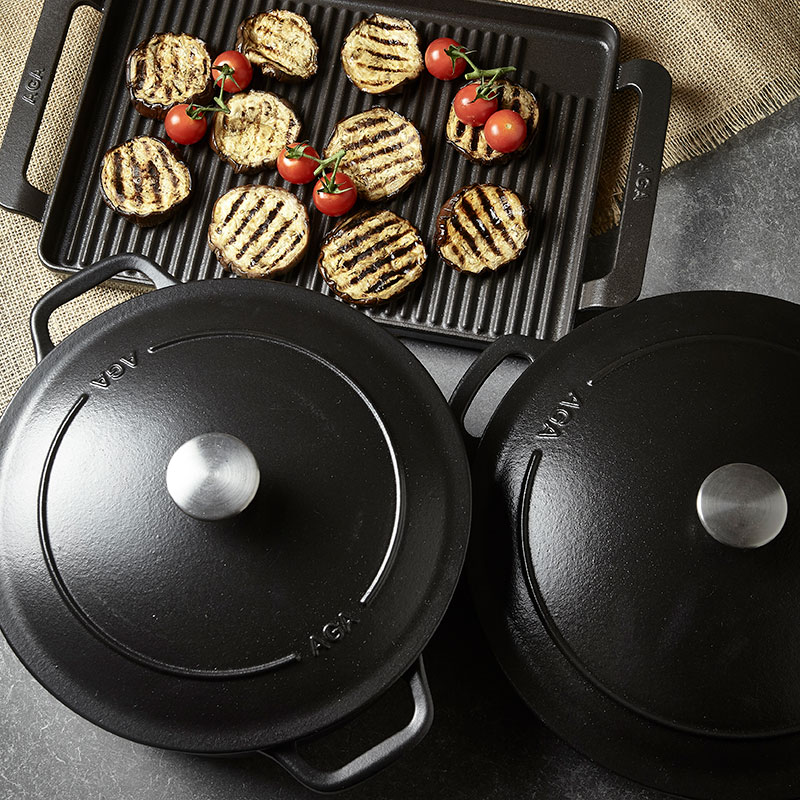 AGA cast iron cookware in Black