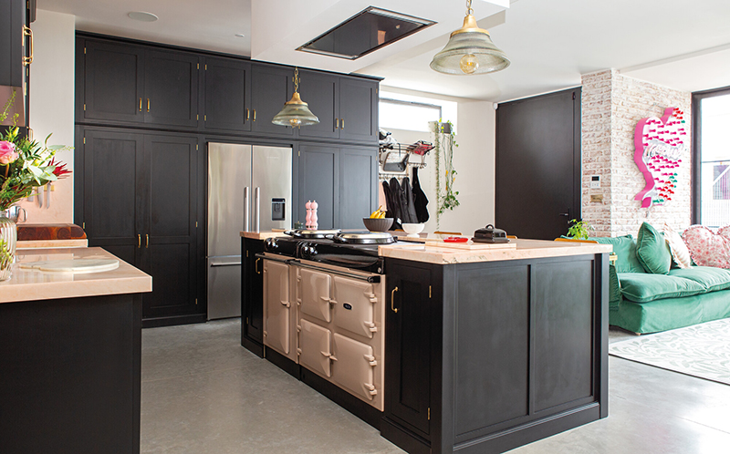 AGA eR3 Series Blush in a kitchen island design