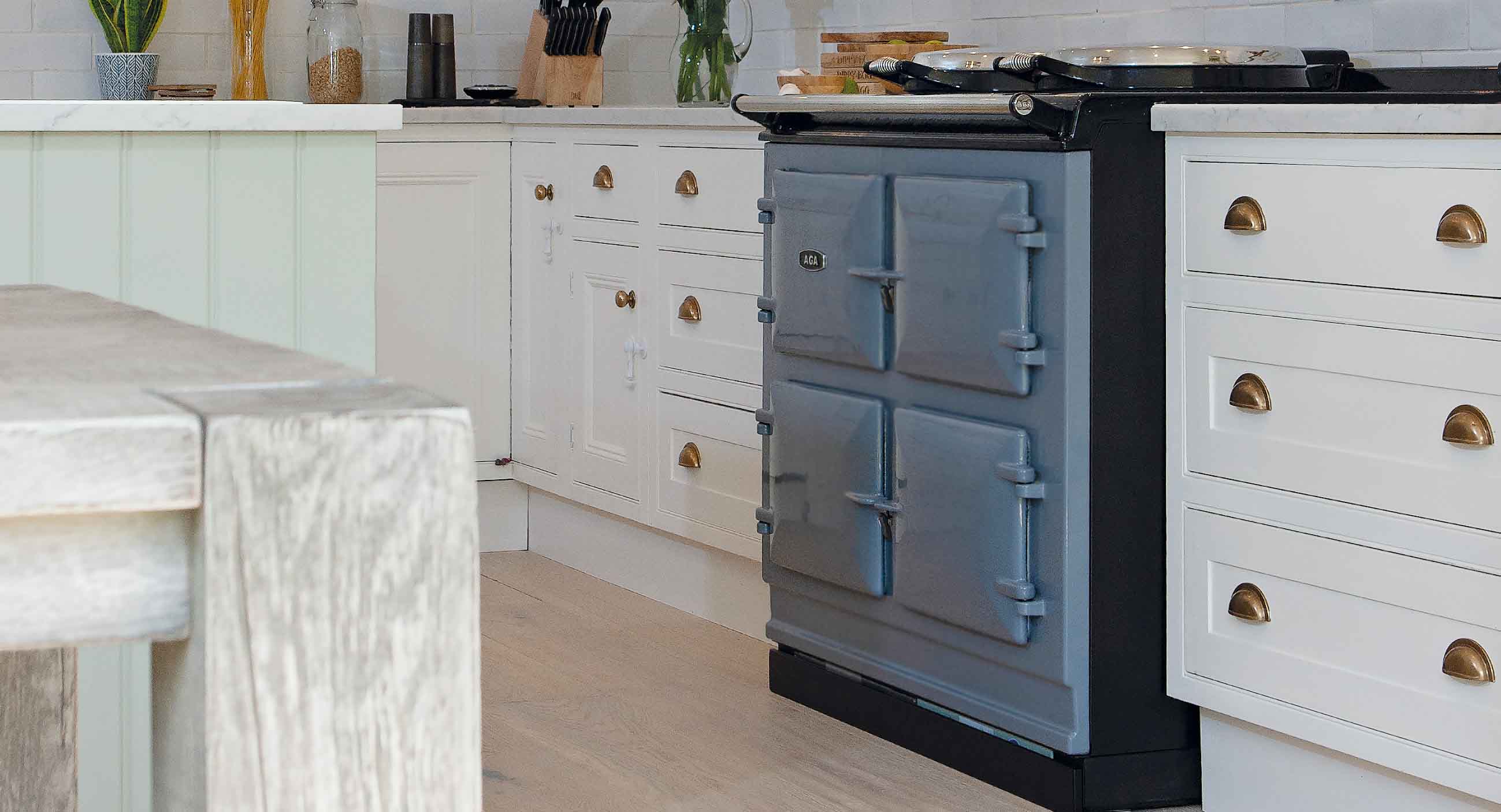 AGA R7 Series in Dove