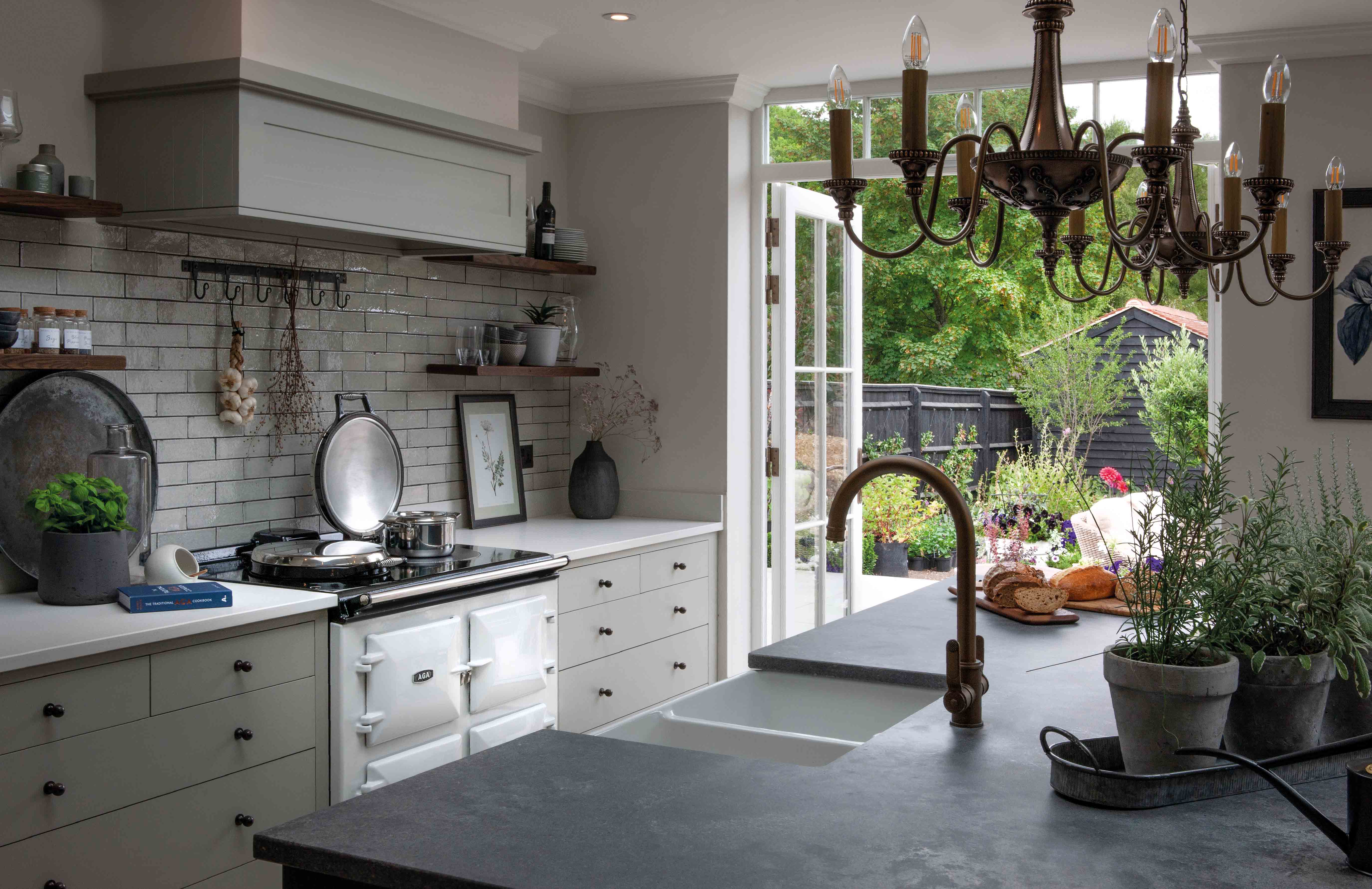 Ross and Ian's newly renovated kitchen featuring an AGA eR7 in White
