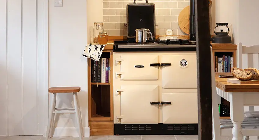 Rayburn in Linen 