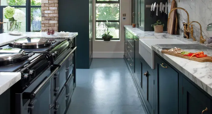 Green Kitchen with AGA eR3 Series
