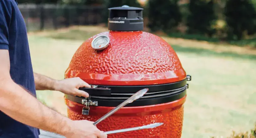 Cooking on the Kamado Joe JOE JR™