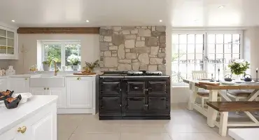 AGA eR7 150 in Black 