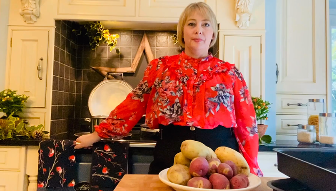 AGA Festive Roast Potatoes Guide