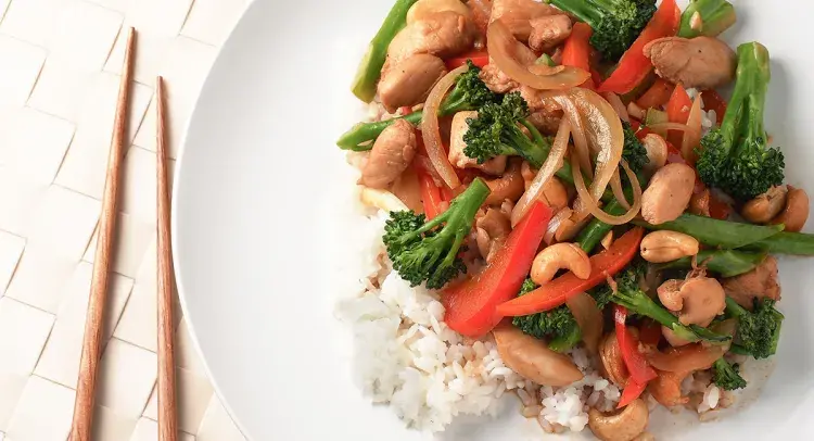 Chicken and Cashew Stir Fry