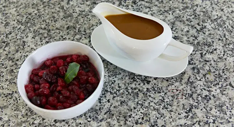 gravy and cranberry sauce 