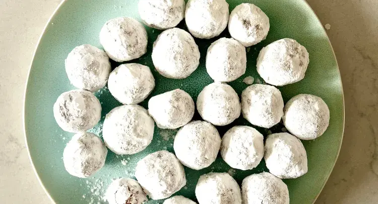 Cinnamon Balls