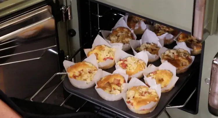 Rhubarb and White Chocolate Muffins