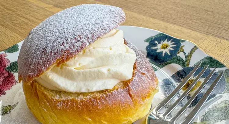 Semlor buns