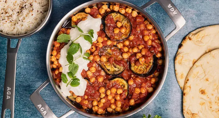 Roasted Aubergine with a Spicy Chickpea and Tomato Sauce 